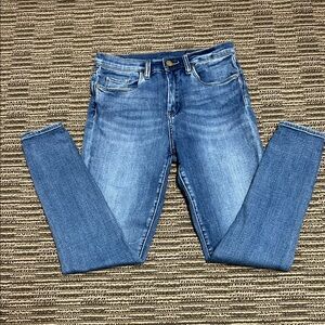 Blank NYC Faded Blue high rise Skinny Jeans inseam 28 3256